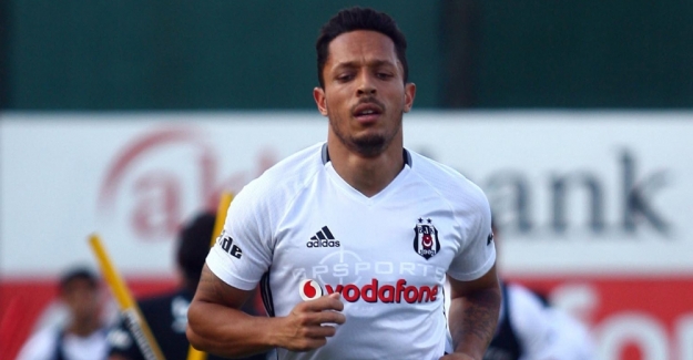 Adriano eski günlerine döndü