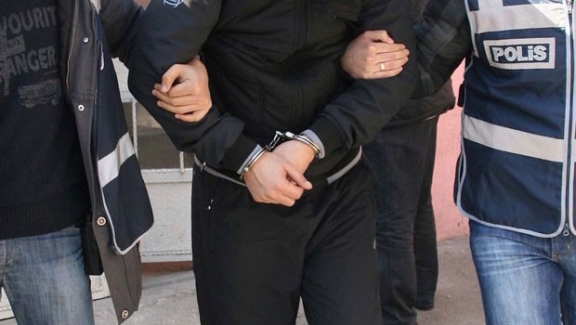 Afyonkarahisar’da FETÖ operasyonu: 10 gözaltı