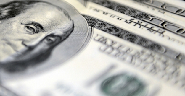 Dolar rekora doymuyor