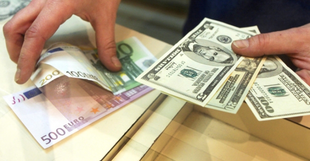 Euro 4 lirayı geçti Dolar tarihi rekorunu kırdı