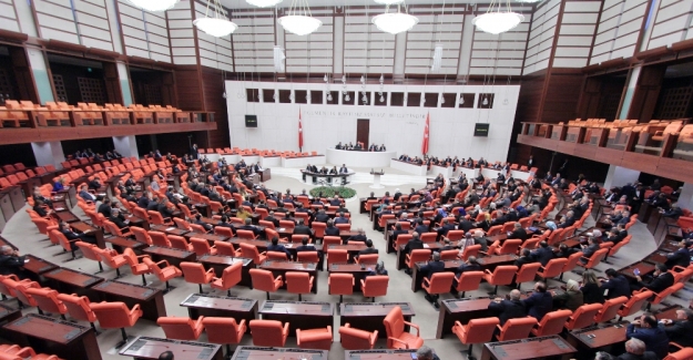 Meclis’te usul tartışması