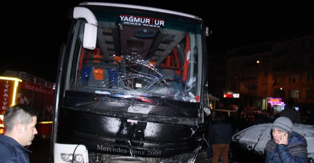 Yozgat’ta yolcu otobüsü kaza yaptı: 4 yaralı