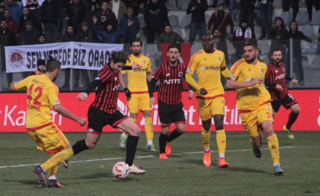 Ankara’da 5 gol: Kayserispor çeyrek finalde