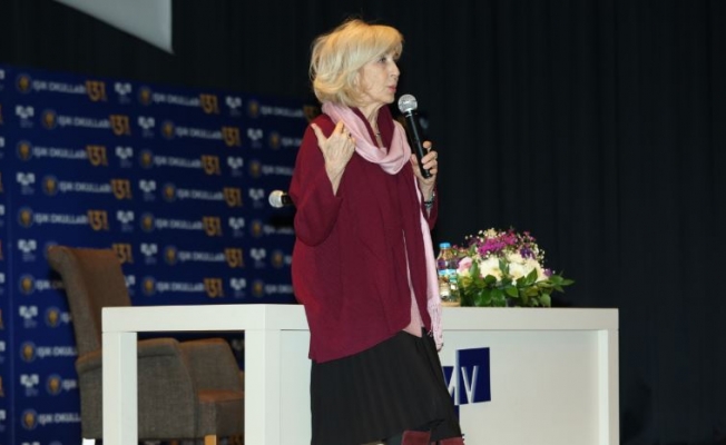 Ayşe Kulin ve 30 yıllık edebiyat yolculuğu