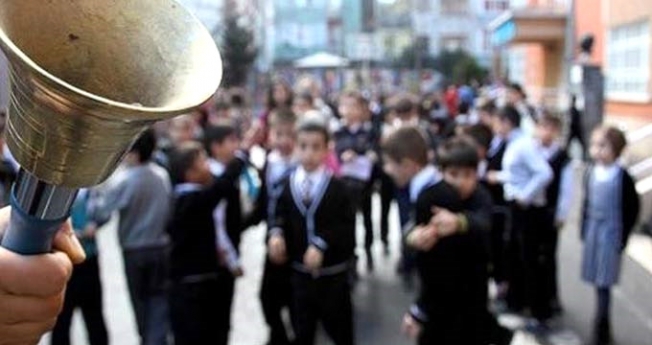 Bakan Yılmaz açıkladı okullara yaz tatili kısalacak mı?