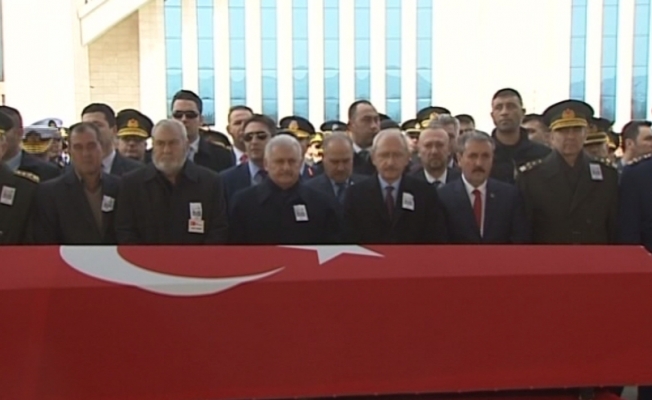 Başbakan Yıldırım, El Bab şehidinin cenazesine katıldı