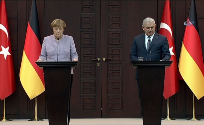 Başbakan Yıldırım ve Merkel’den Kılıçdaroğlu’nun o iddiasına cevap
