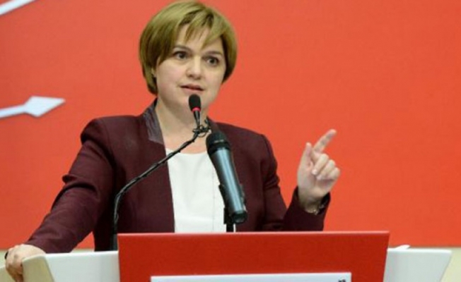 CHP Milletvekili Selin Sayek Böke ayağını kırdı