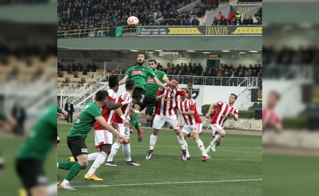 Denizlispor, Sivasspor’a fırsat vermedi