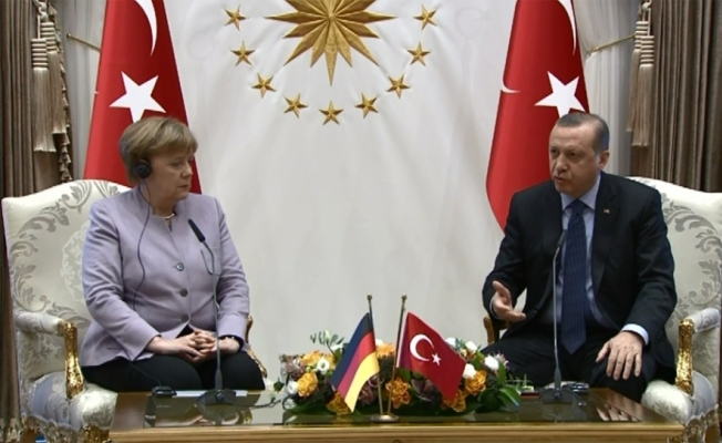 Erdoğan Merkel görüşmesinde neler konuşuldu ?