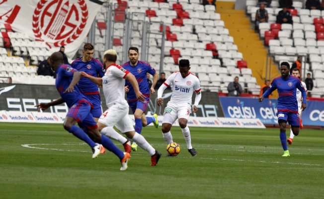 Eto’o 3’lük attı!