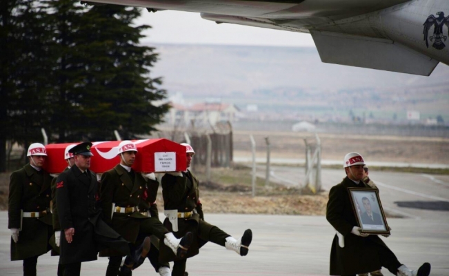 Fırat Kalkanı şehitleri memleketlerine uğurlandı