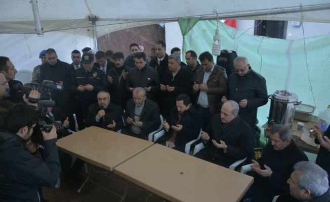 Kurtulmuş’tan şehit ailesine taziye ziyareti