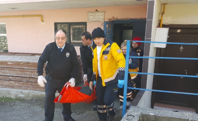 Mahkemeye gitmedi, kapısına polis gelince kendini yaraladı