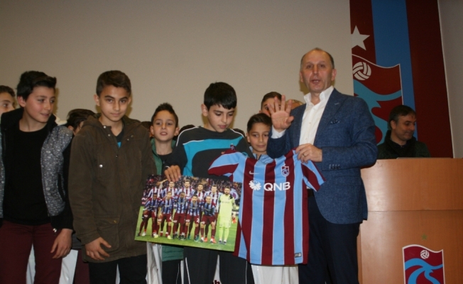 Muharrem Usta: Trabzon’u futbolcu havzası yapmak istiyoruz
