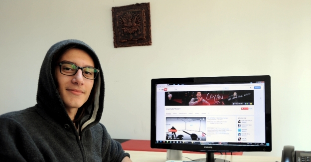 Liseli Temel önce Apple’da şimdi de Youtube’da açık buldu