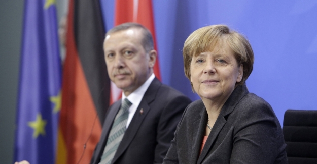 Şansölye Merkel yarın Türkiye’ye geliyor