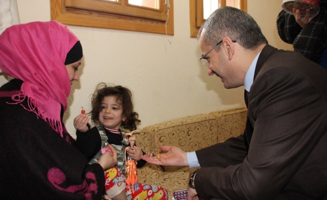 Suriyeli çocuklara aşı yapıldı