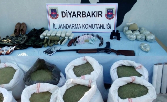 Terör örgütüne darbe üstüne darbe