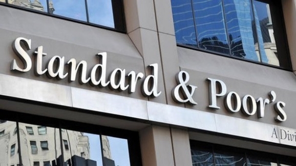 Türkiye'nin 4 dev bankasına  Standard & Poor's şoku