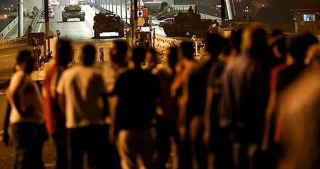 Gece yarısı Ankara'yı yerinden oynatan darbe iddiası