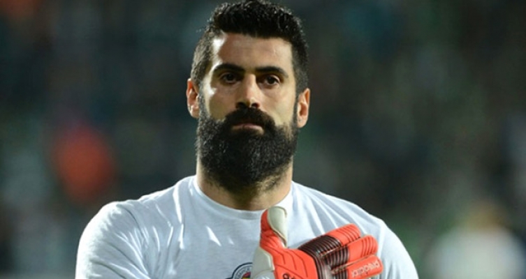 Fenerbahçe'nin kalecisi Volkan Demirel, futbolu bırakıyor