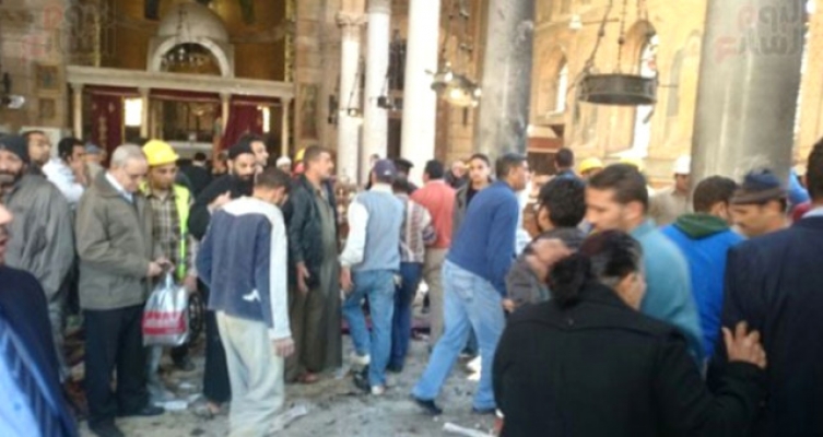 Mısır'da Kıpti kilisesinde patlama ölü ve yaralılar var