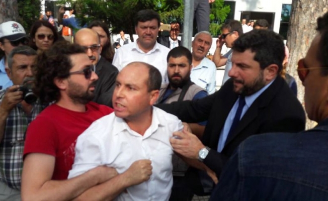 Adana Aladağ'da yurtta yanan yavruların davasında arbede