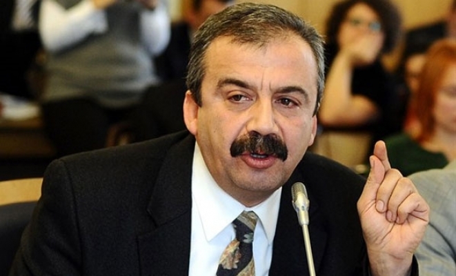 HDP Ankara Milletvekili Sırrı Süreyya Önder siyaseti bırakıyor