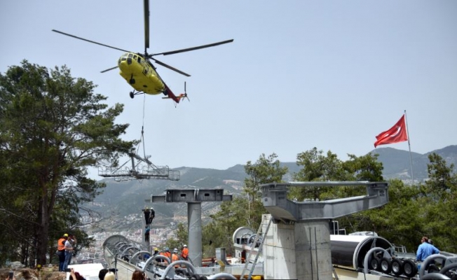 Helikopterlerle 9 milyon euro'ya inşaa edilen Alanya teleferiği açılıyor