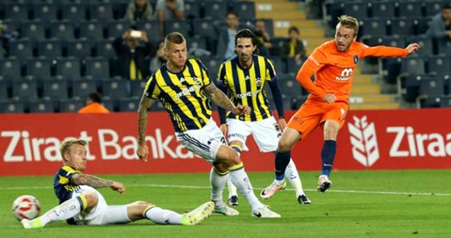 Ziraat Türkiye Kupası'nda Medipol Başakşehir Fenerbahçe'ye acımadı