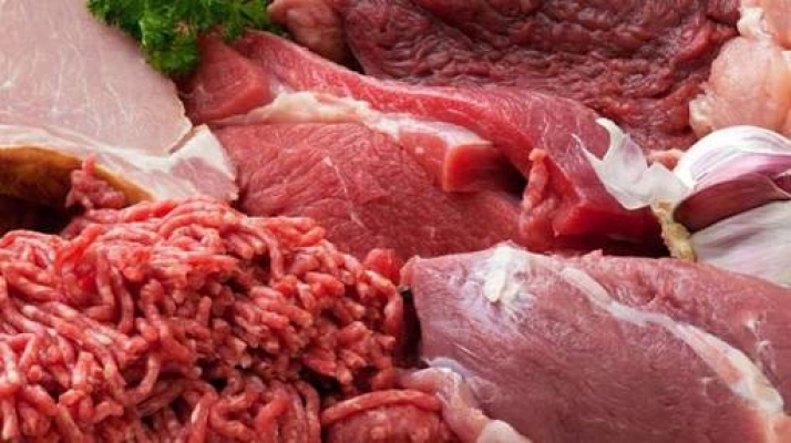 Kırmızı et ithalatında gümrük vergisi düşüyor