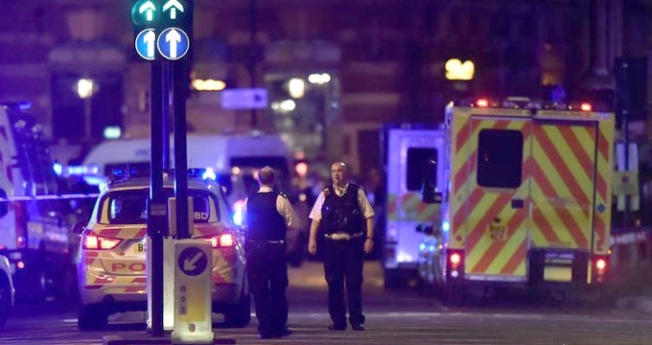 Londra peşpeşe terör saldırıları ile geceyi ayakta geçirdi