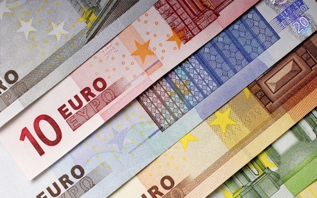 Euro tarihi rekorunu kırdı
