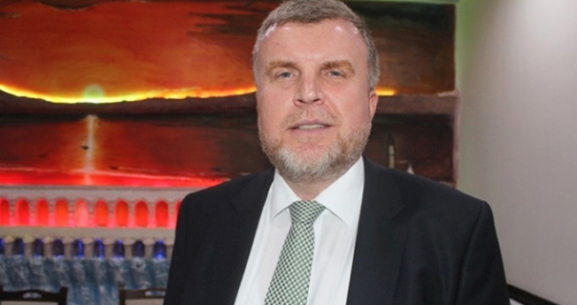 İzmir Marşı'na atan Konsyaspor Başkanı'nın ipliği pazara çıktı
