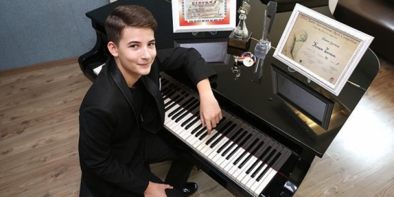 13 yaşındaki piyanist Kaan dünya birincisi oldu