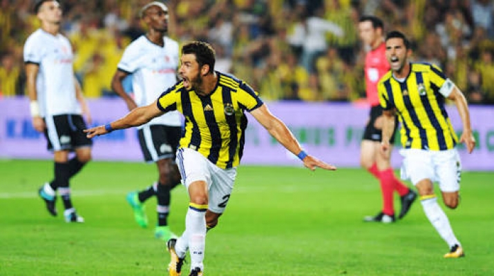 5 kırmızı kartın çıktığı Fenerbahçe Beşiktaş maçı uzun süre unutulmayacak