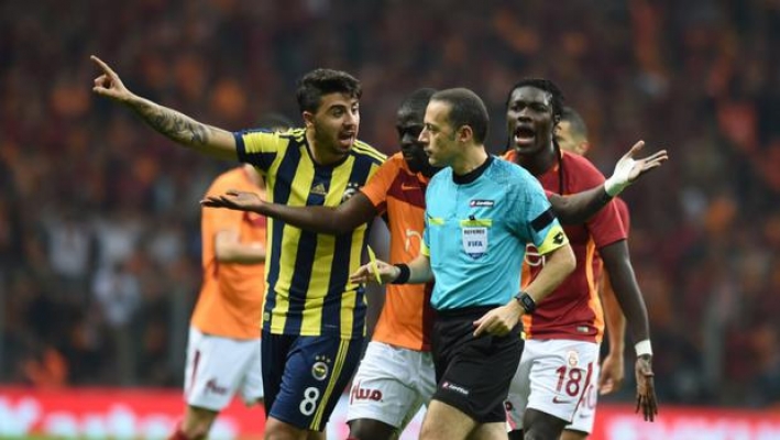 Galatasaray Fenerbahçe derbisinde gülen olmadı