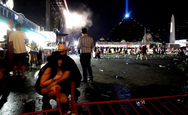 Las Vegas'ta konsere silahlı saldırı: 20 ölü, 100'den fazla yaralı