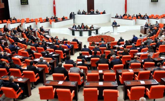 Me-n-tal yorgunluğu AK Parti'de Meclis'e uğramadı