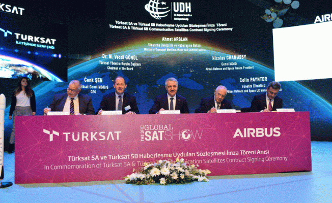 Türksat 5A ve 5B uyduları için imzalar atıldı