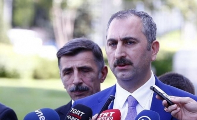 Gül: Reza Zarrab davası ile ilgili Türkiye'den resmi talep olmadı