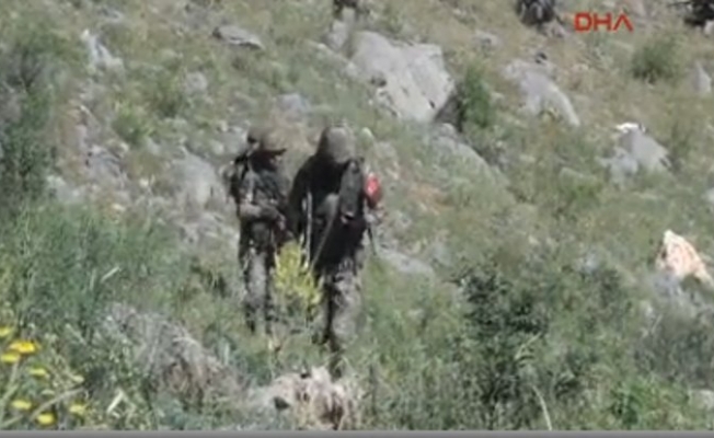 Çukurca'da askeri üsse füzeli saldırı: 1 asker şehit