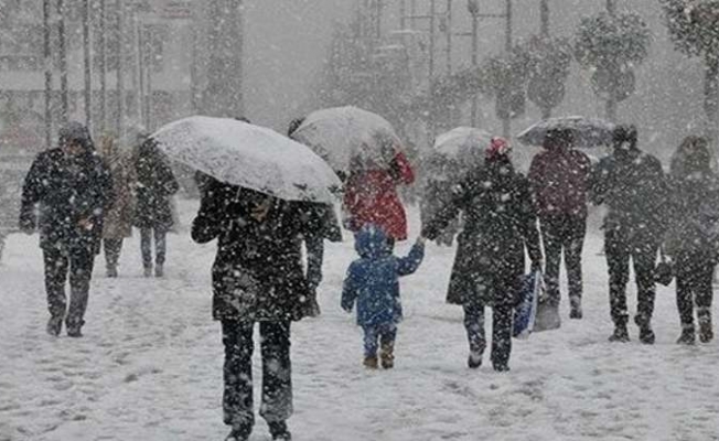 Meteoroloji gün verdi: İstanbul’a kar geliyor