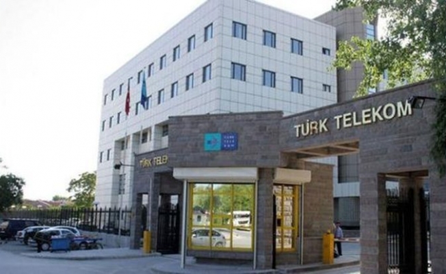 Türk Telekom büyük hissedarı OTAŞ'ı Akbank ve İş Bankası takibe aldı