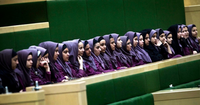 İran'ın Başkenti Tahran'da alarm durumu okullar tatil
