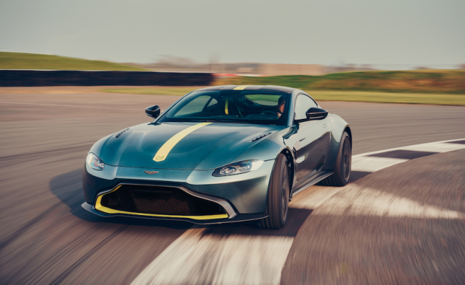 Aston Martin'in en hızlı üstü açık modeli