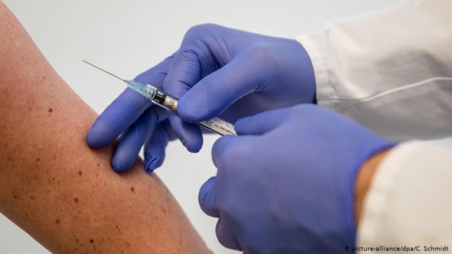 Almanya'da BioNTech ve Pfizer'e korona aşısı izni