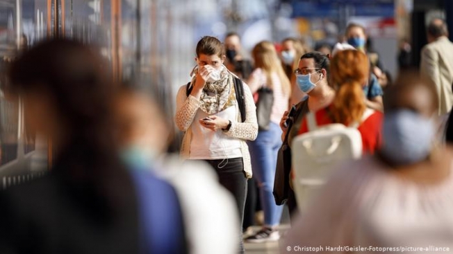 Almanya'da koronavirüs vakaları rekor düzeye ulaştı