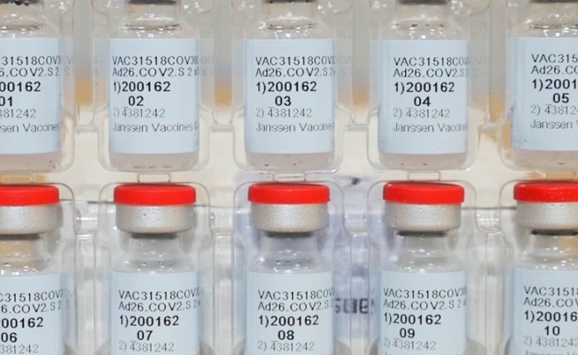 FDA, Johnson & Johnson tek doz aşısının COVID-19'a karşı koruduğunu onayladı